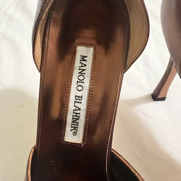 Monolo Blahnik copper heels. Size 41.5. - Picture 3 of 8